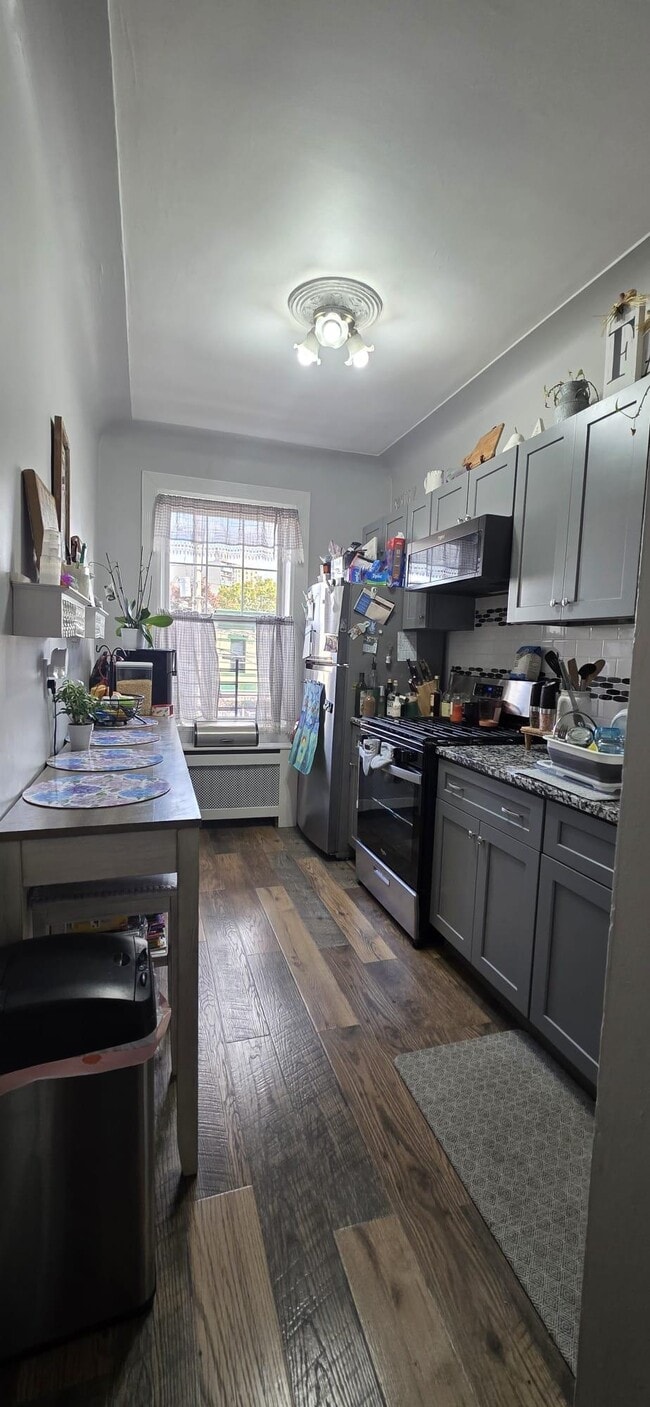 Foto del edificio - 1715 Palisade Ave