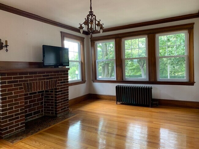 Building Photo - 202 Arborway