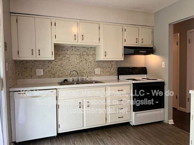 Foto del edificio - 6708 W 71st Terrace