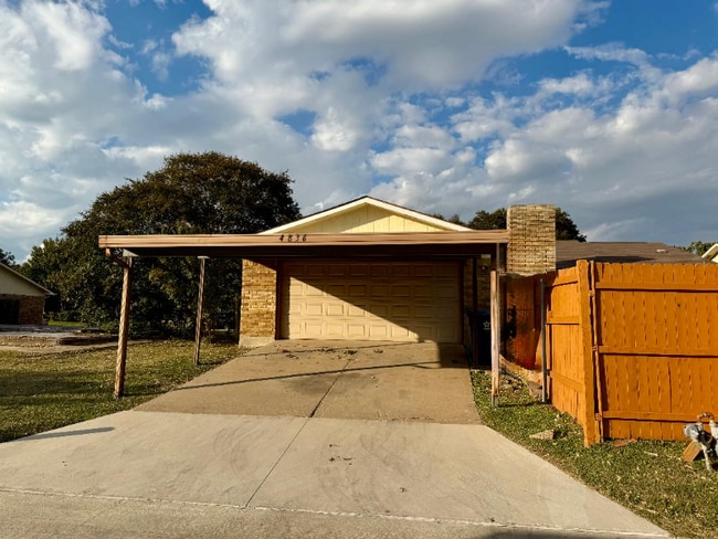 Building Photo - 4836 Brandenburg Ln