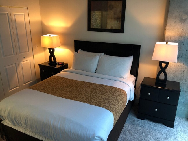 Building Photo - 215 W Martin Luther King Jr Blvd