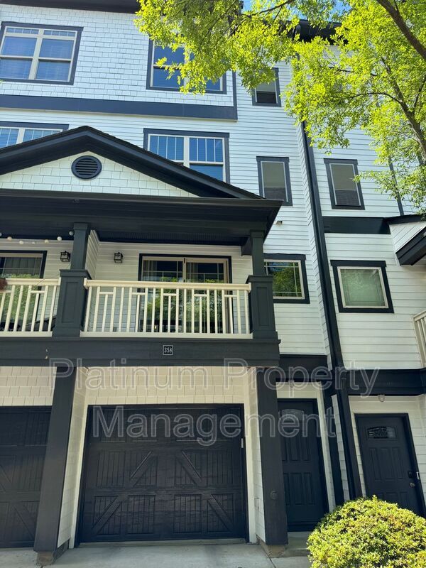 Building Photo - 216 Semel Dr