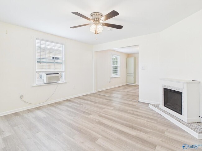 Foto del edificio - 2106 Levert St NE