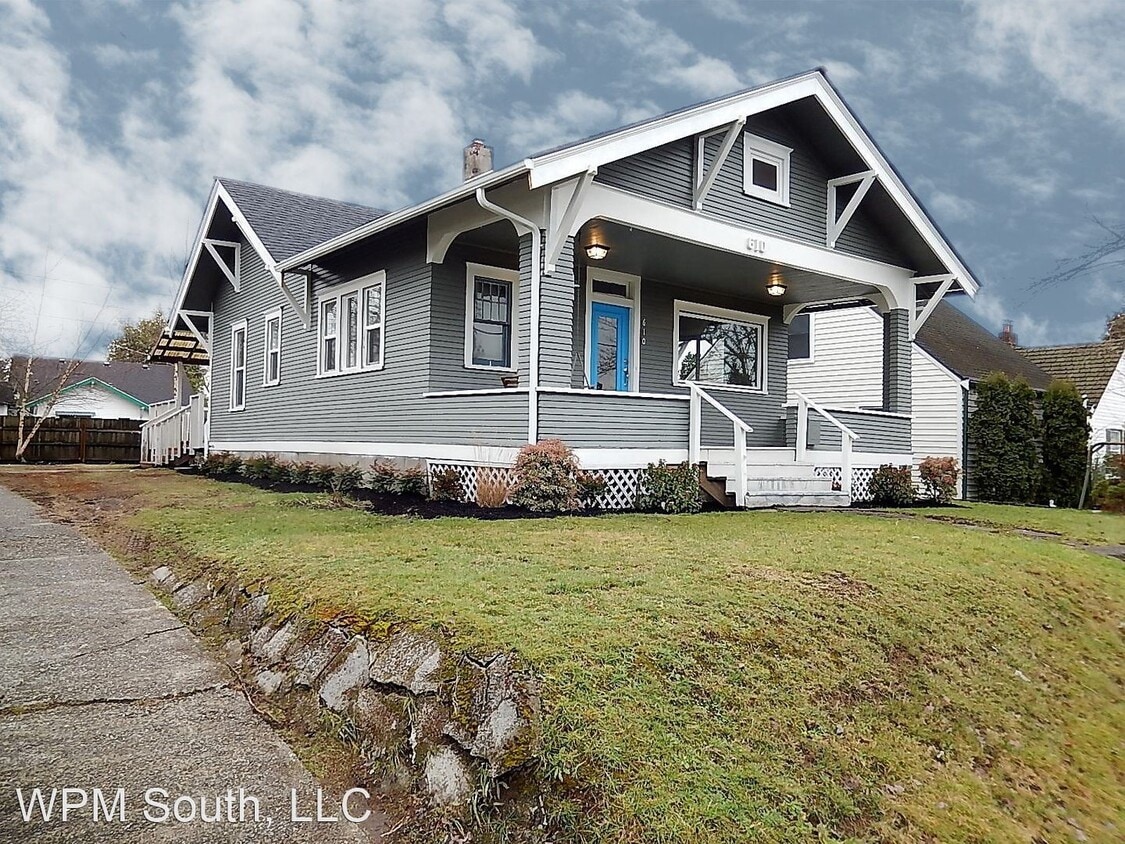 Foto principal - 2 br, 1 bath House - 610 6th St. S.E.