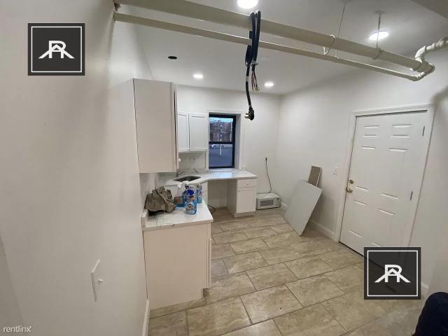 Foto del edificio - 4 bedroom in Brighton MA 02135