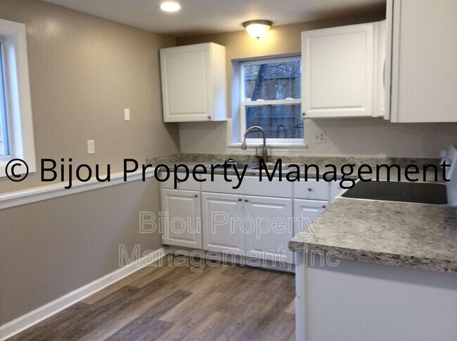 Foto del edificio - 2224 Cooper Ave