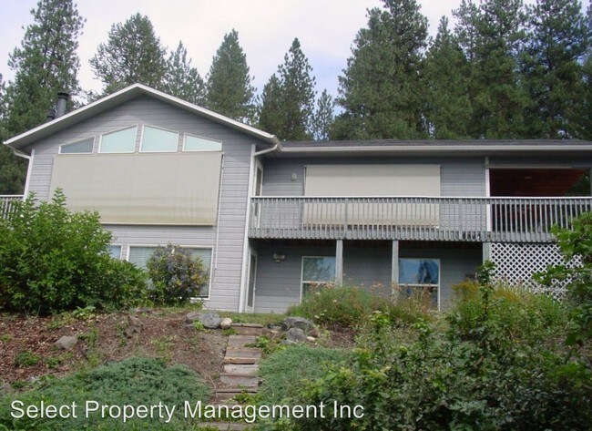Building Photo - 528 Highland Loop Rd