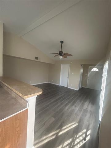 Foto del edificio - 4616 Nervin St