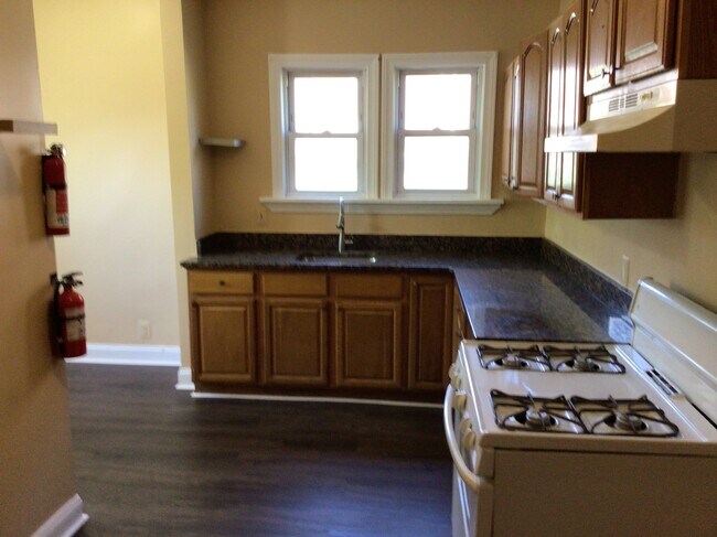 Foto del edificio - 186 Comstock St