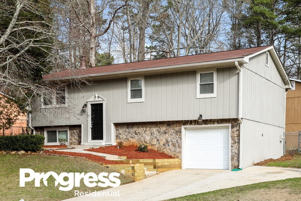 Primary Photo - 2194 Cherokee Valley Cir