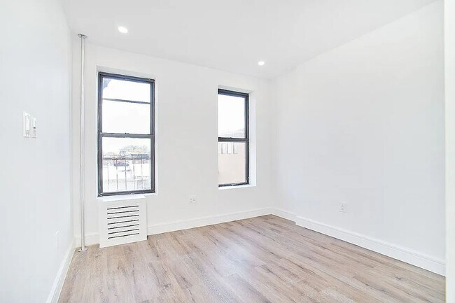 Building Photo - 219 13th Street