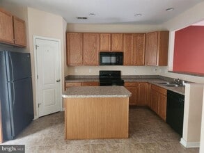 Building Photo - 50 Ran Rue Drive