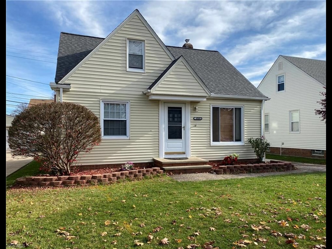 4563 Forest Edge Dr, Brooklyn, OH 44144 House for Rent in Brooklyn