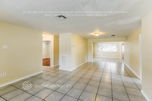 Foto del edificio - 6740 SW 10th Ct