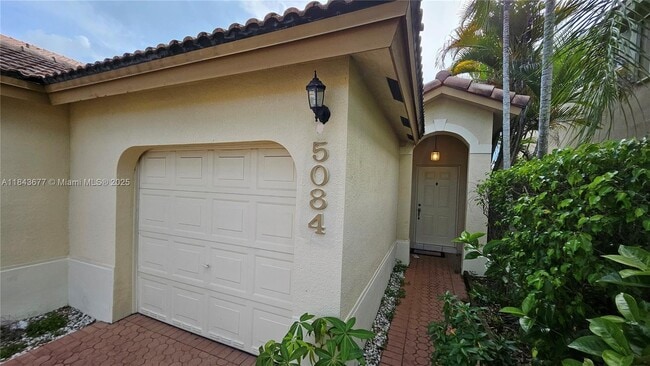Building Photo - 5084 NW 112th Ct