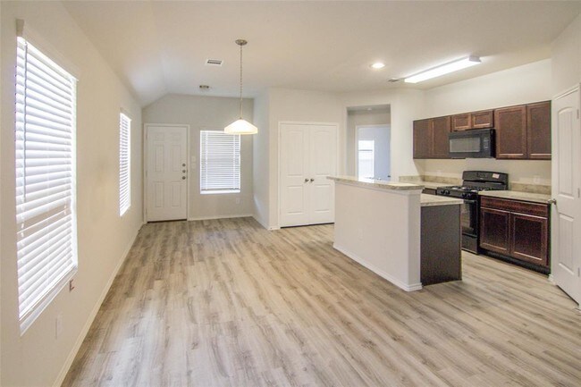 Building Photo - 24406 Treviso Gardens Dr