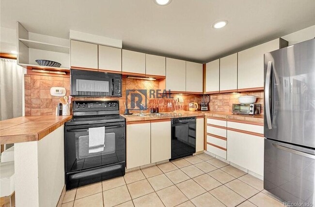 Photo - 2351 Federal Blvd House