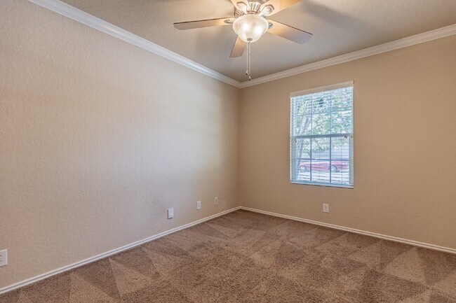 Building Photo - 2218 York Bend