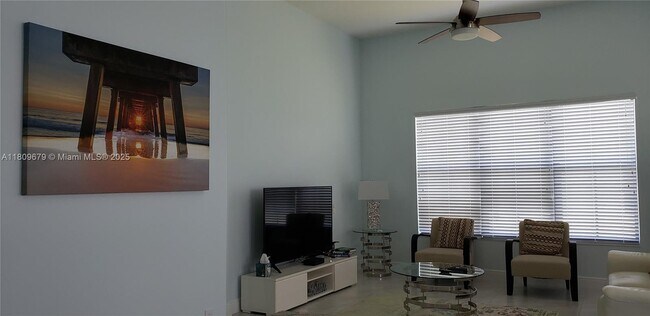 Building Photo - 4724 Allegra Dr