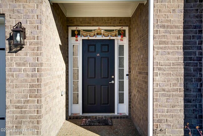 Foto del edificio - 107 Irondale Ct