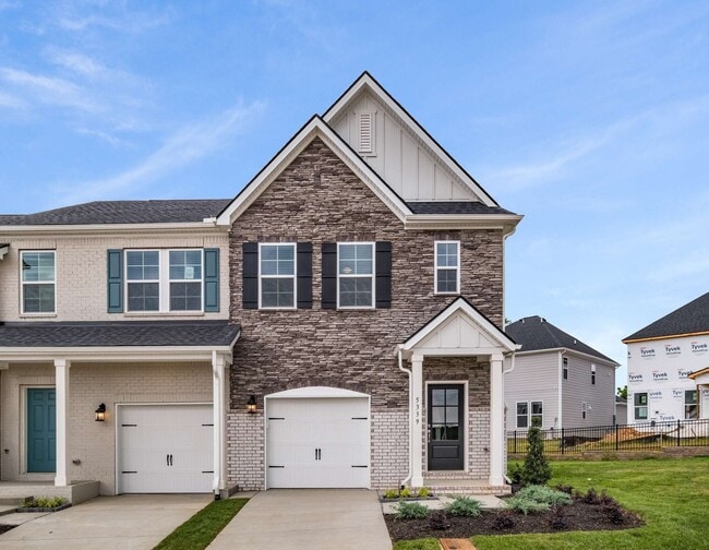 Foto del edificio - 5339 Bellflower Hls