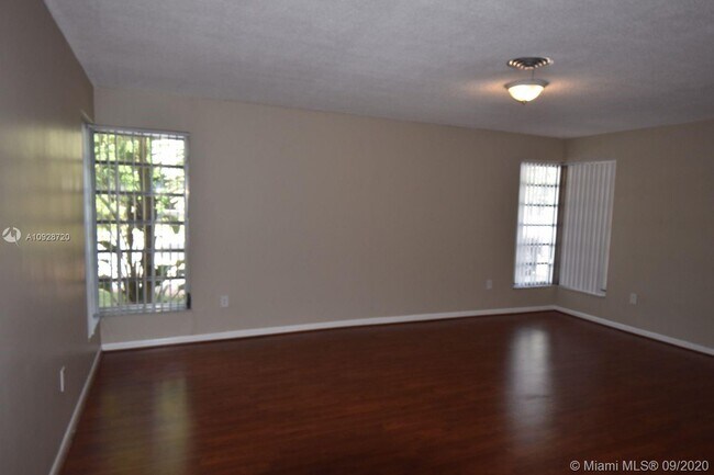 Foto del edificio - 11900 SW 84th Ave