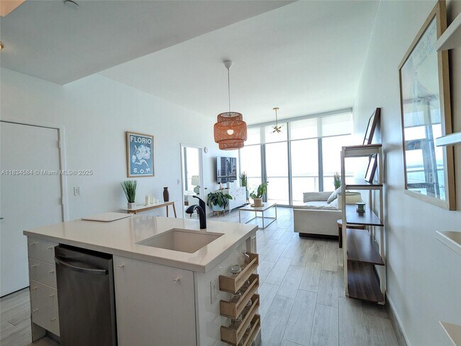 Foto del edificio - 888 Biscayne Blvd