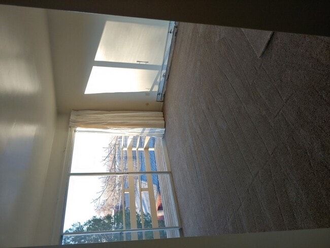 Building Photo - 422 S 1200 E