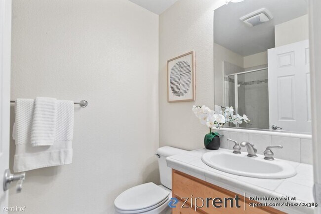 Foto del edificio - 3 br, 3 bath Townhome - 738 Seneca Terrace...