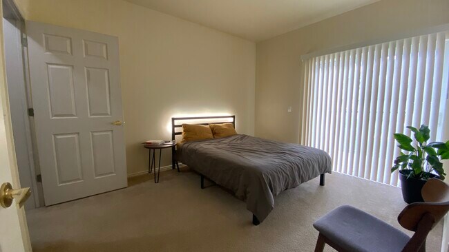 Building Photo - 900 Bitner Rd