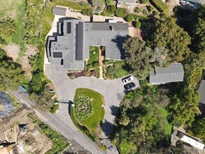 60 Crestview Ln