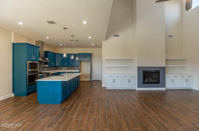 Building Photo - 972 Pellegrino Ave