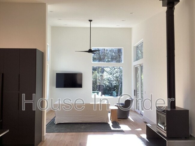 Foto del edificio - 170 Mountain Laurel Ln