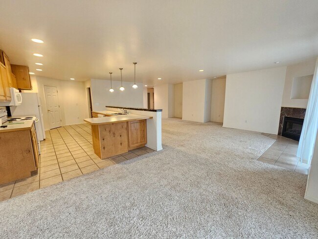 Foto del edificio - Duplex for rent