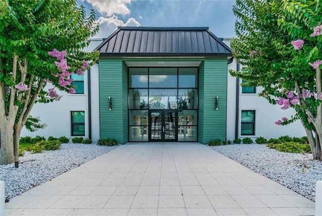 Photo - 115 S Lois Ave Apartment