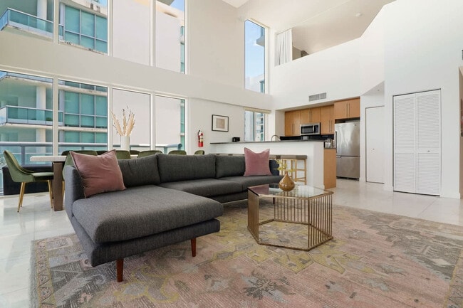 Building Photo - 7939 East Dr