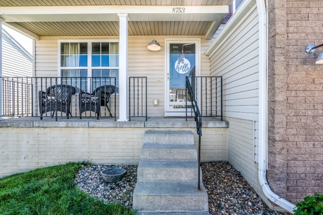 Photo - 8753 Quest St House