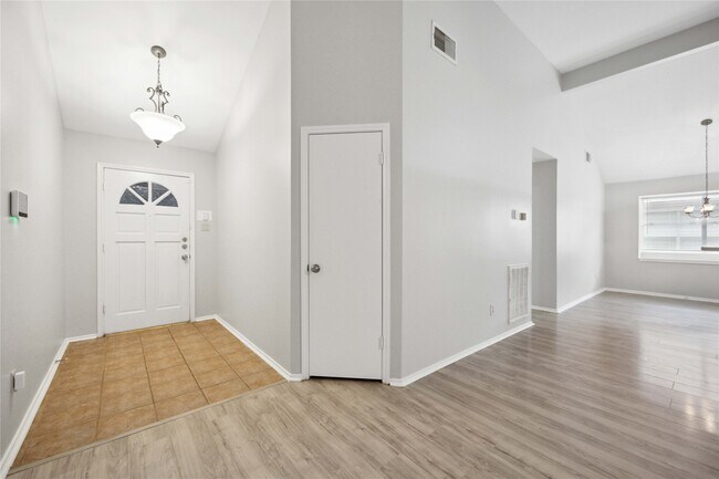 Foto del edificio - 20323 Pinefield Ln