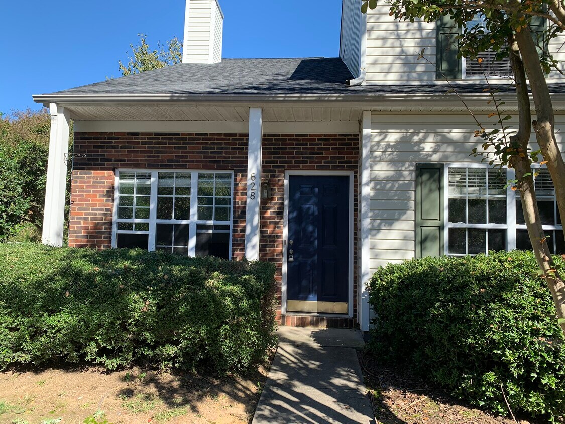 628 Emerald Cove Dr, Charlotte, NC 28262 Townhome Rentals in