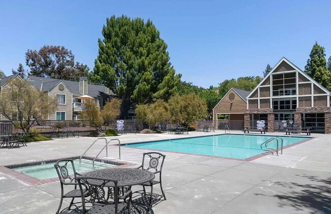 Photo - 265 Reflections Dr Apartment