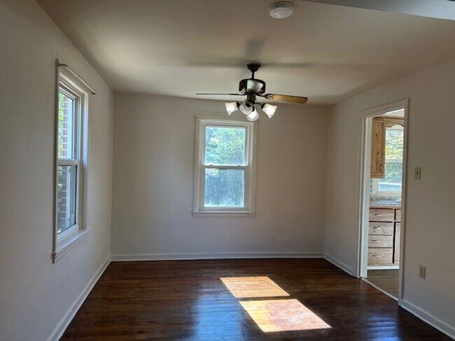 Foto del edificio - 2787 Rumson Dr