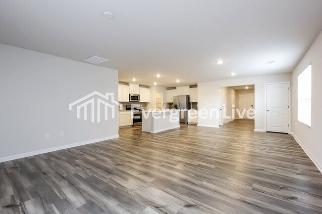 Building Photo - now