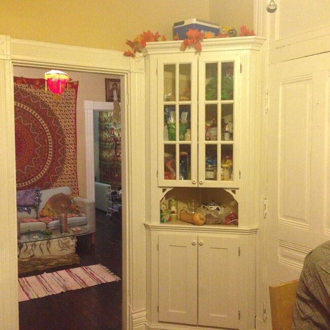 Foto del edificio - Spacious 3-Bedroom House Near Pitt & CMU –...