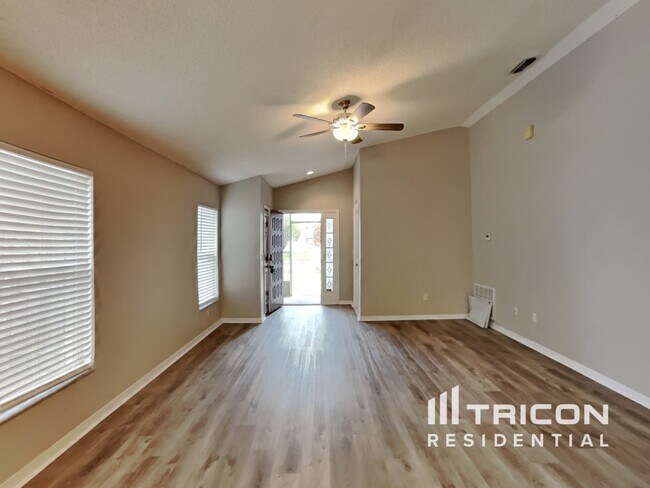 Foto del edificio - 6625 Summer Cove Drive Riverview FL