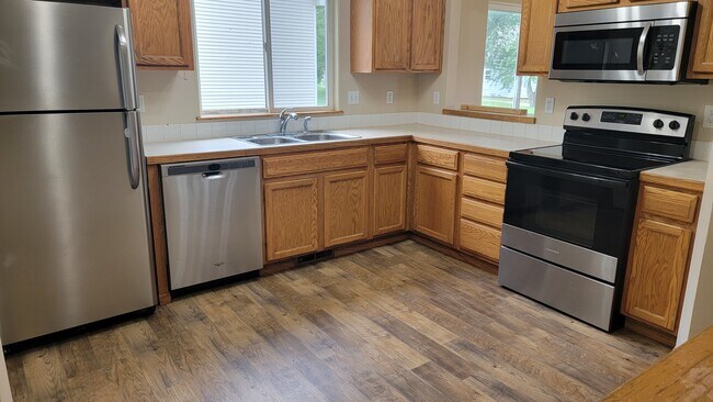 Building Photo - 2255 Copper Wynd Dr