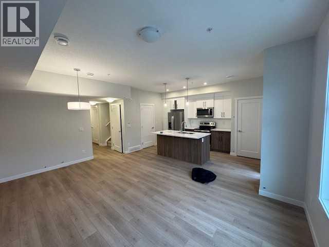 Building Photo - 400 Belmont St SW