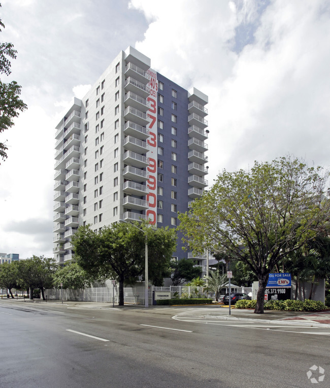 Building Photo - The Madison