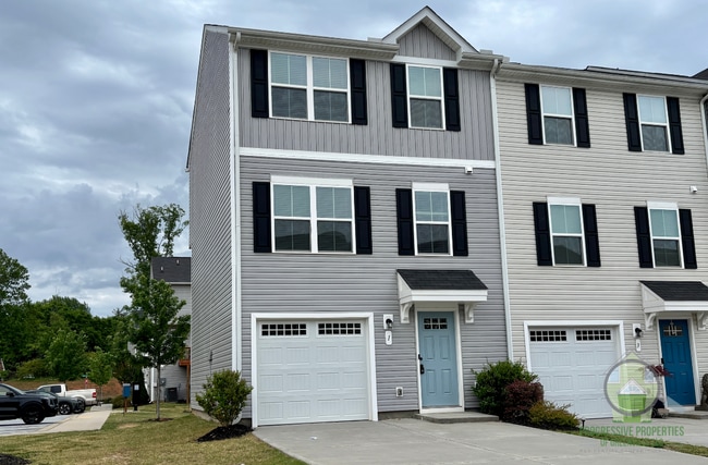 Photo - 1 High Pne Trl Townhome