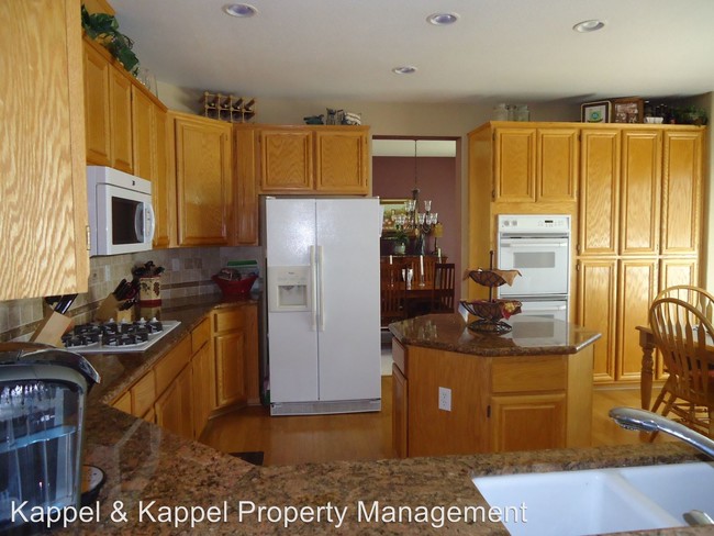 Building Photo - 913 Gingerwood Ct