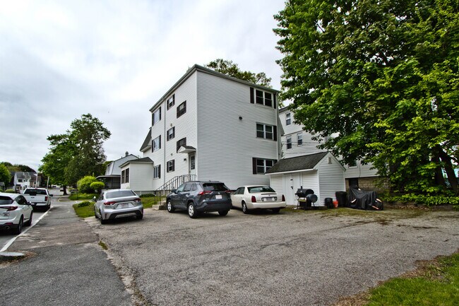 Foto del edificio - 137 Cohasset St
